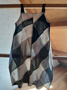 Handgemaakte Japanse Kleding gemaakt van oude Kimono materiaal Hemp