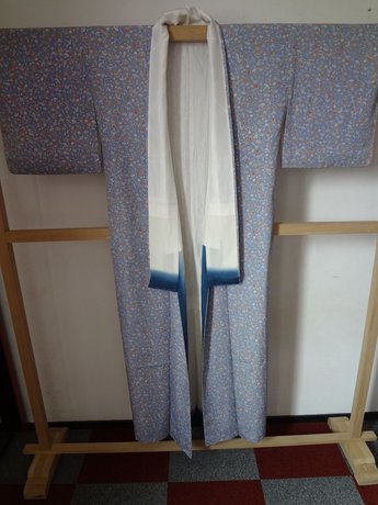 Traditionele japanse zijden kimono antiek licht blauw japan