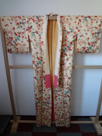 Traditionele Japanse Kimono Bloemen Geheel vintage en antiek