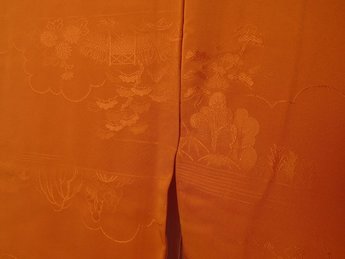 Traditionele Japanse Kimono oranje ingeweven patroon