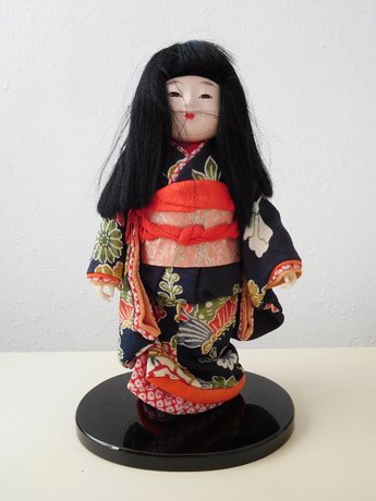 Japanse pop/doll 23 cm hoog