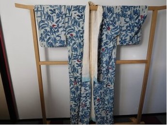 Kimono blauw rode accenten