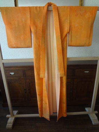 Traditionele Japanse Kimono Oranje bloemmotief