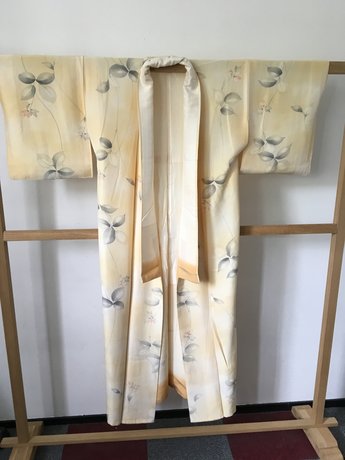 Kimono geel groen takjes