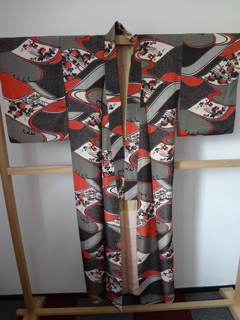 Traditionele japanse kimono zwart grijs rood hana japans
